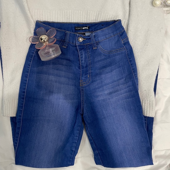Fashion Nova Denim - Super Stretch High Rise Skinny Jean